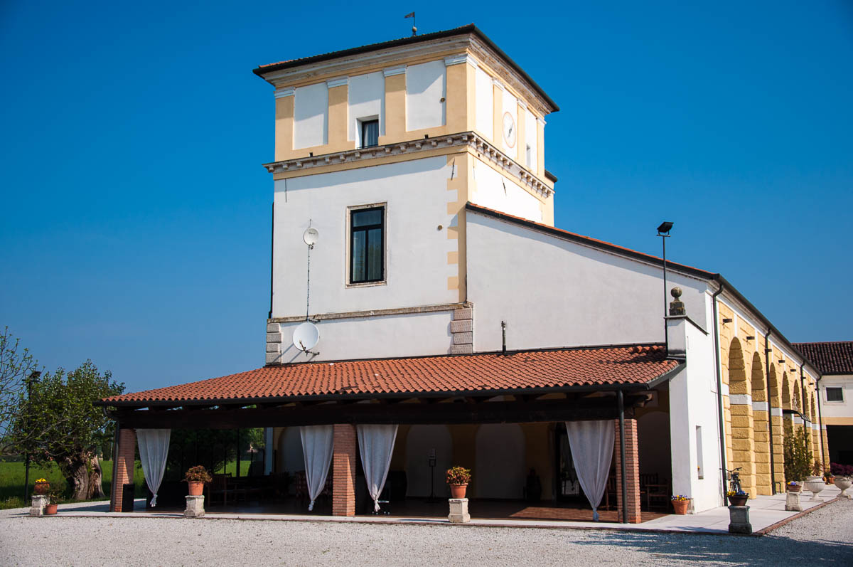 A side view of the main building with the breakfast area, Ca Beregana - Vicenza, Veneto, Italy - ©Rossi Writes (author) and ©Italy by US