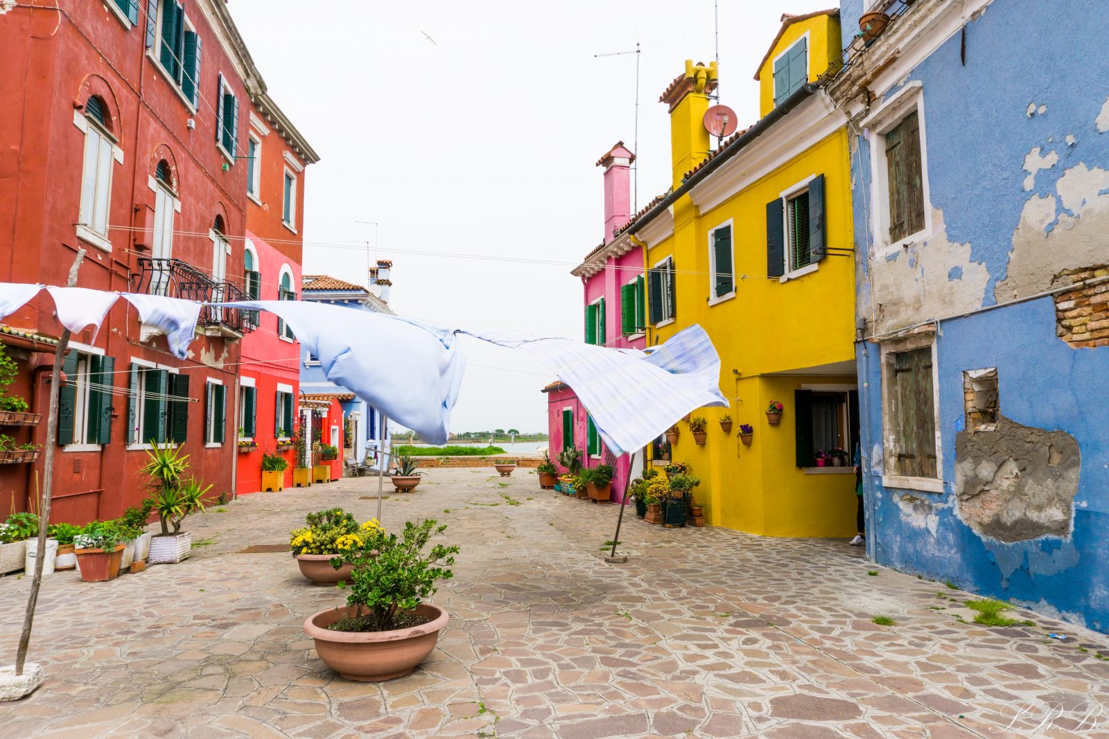 how to get from vicenza to venice, murano & burano -- outside this small town