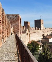 Parapet walkway above Cittadella’s medieval walls