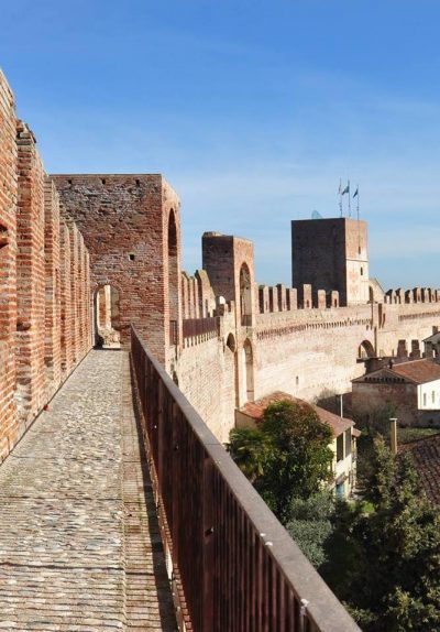 Parapet walkway above Cittadella’s medieval walls